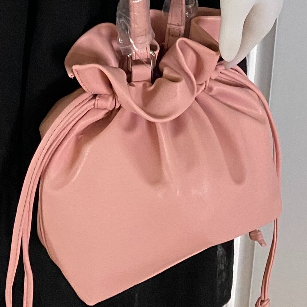 Women's sporty faux leather pink drawstring bag